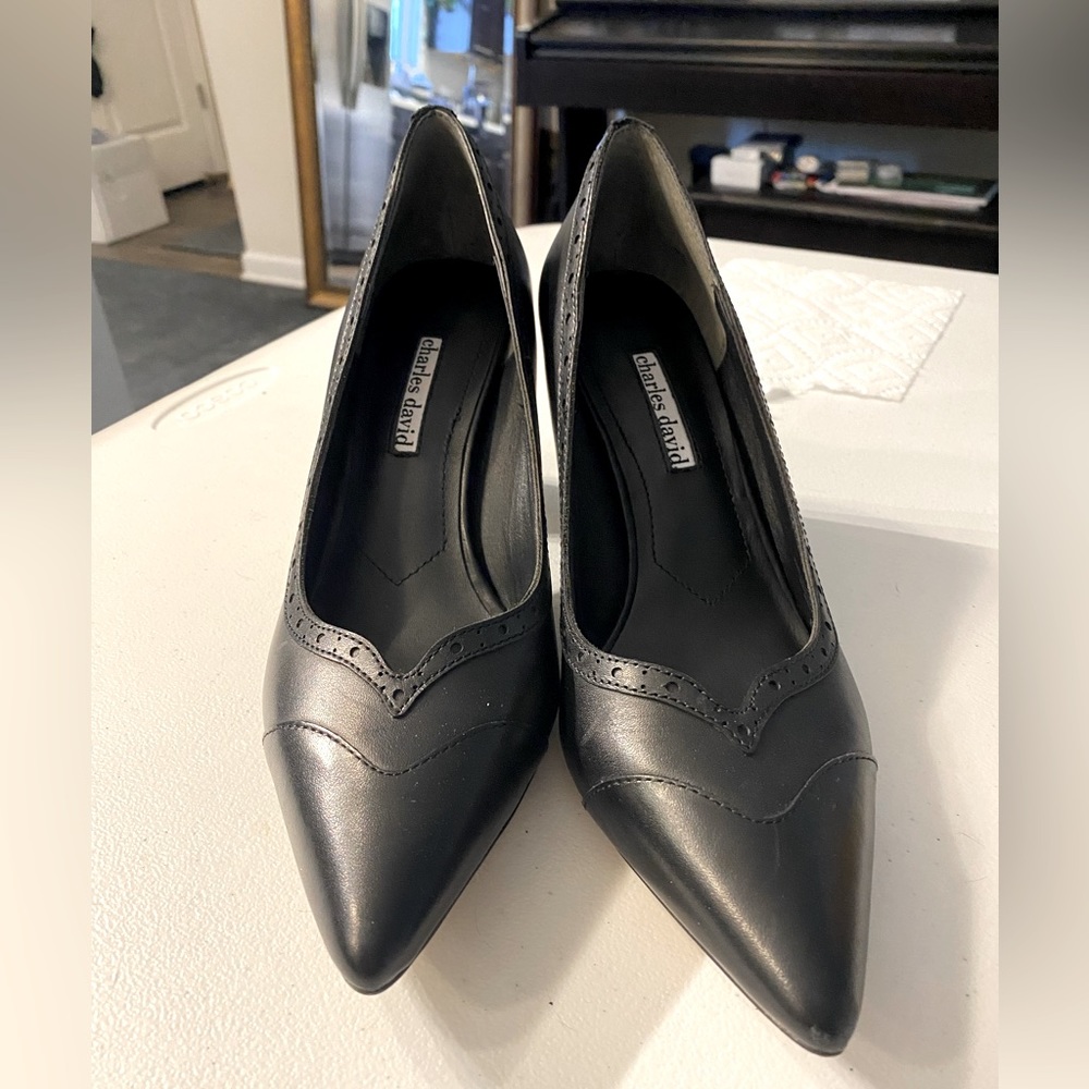 Charles David Alanna Black Leather Heels Pumps Size 8.5